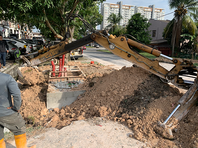 Long Arm Backhoe 5G footing Digging